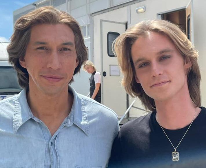 ქართველი მსახიობი ადამ დრაივერთან ერთად House of Gucci-ს გადასაღებ მოედანზე - რას წერს ლუკა ჩიქოვანი სოციალურ ქსელში