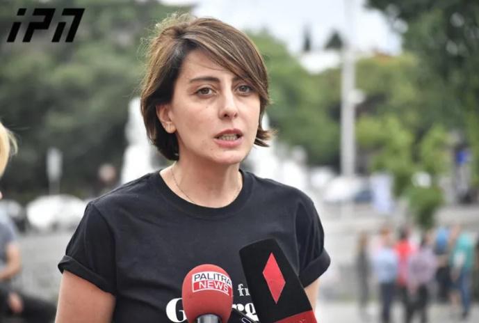 "თავდასხმებს თბილი სკამისკენ ლტოლვის შესახებ არ გამოვეხმაურები... ბევრი შეტევა გამომივლია" - რას წერს ხატია დეკანოიძე "ფეისბუქზე"?