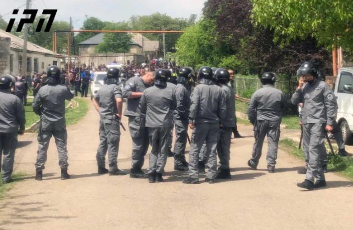 "ყოფით ნიადაგზე ადგილობრივები დაუპირისპირდნენ ერთმანეთს, რაც გადაიზარდა ჯგუფურ ძალადობაში" - დმანისში მომხდარ დაპირისპირებაზე შსს განცხადებას ავრცელებს