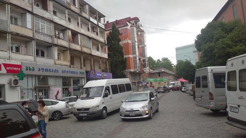 ქუთაისში წუხელ ხმაური იყო - გვიან ღამით ერთმანეთს ბოშები დაუპირისპირდნენს