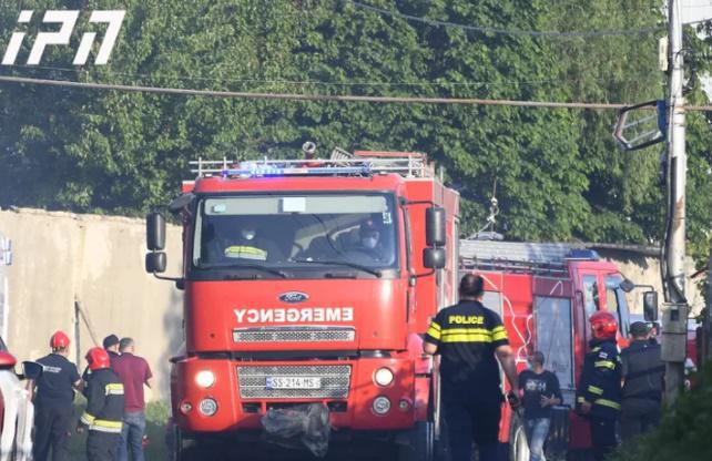 თემქაზე ავეჯის საწყობში გაჩენილი ხანძარი ლიკვიდირებულია