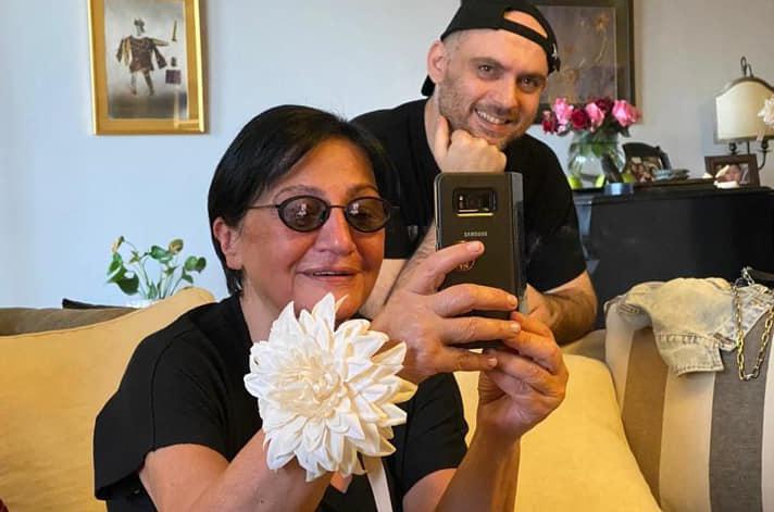 "ისედაც ისეთ დღეში მაქვს ნერვები, ყველაფერზე მეტირება შიგადაშიგ" - ნიკოლოზ რაჭველის ემოციური მილოცვა და მარინა ბერიძის პასუხი