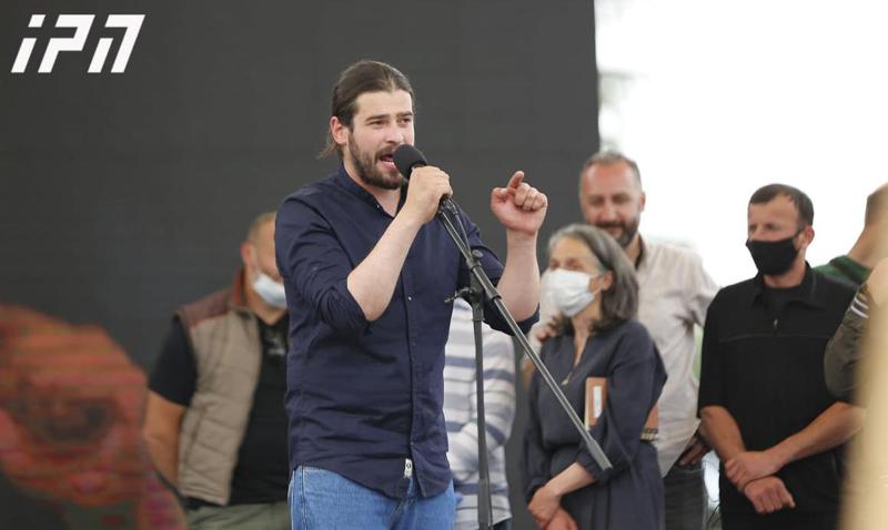 "არ გვსურდა, ხელისუფლება გადაგვეგდო, რევოლუცია მოგვეწყო, გვინდა, კონკრეტული პრობლემა მოვაგვაროთ, არ გავჩერდებით" - გოლეთიანის თქმით, ხელისუფლებას ვადა ხვალ,12:00 საათამდე ეძლევა