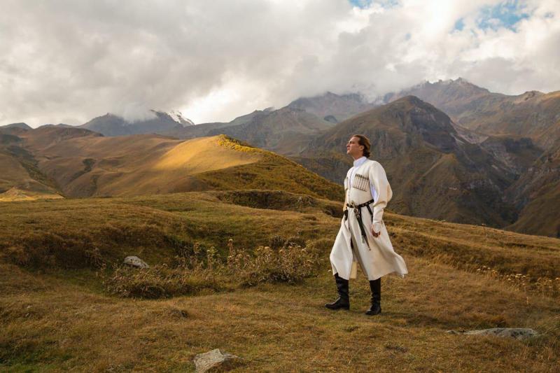 რას წერს და რა ფოტოს აქვეყნებს პრინცი ხუან ბაგრატიონი საქართველოს დამოუკიდებლობის დღესთან დაკავშირებით