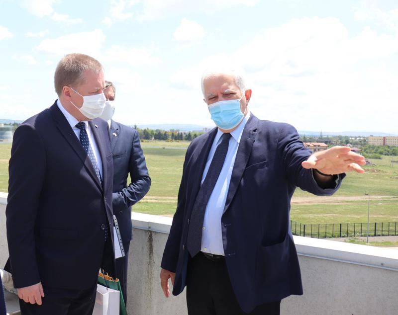 ჩეხეთის საელჩო - ჩეხეთის ჯანდაცვის მინისტრის მოადგილე საქართველოს სტუმრობს, მიმდინარეობს თანამშრომლობის ახალი მიმართულებების ძიება