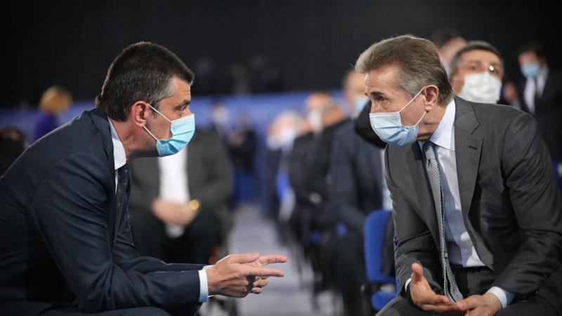 "მე მომეჩვენა, რომ ბატონი ბიძინა ჩემი კაბინეტის რამდენიმე მინისტრს მართავდა" - გიორგი გახარია