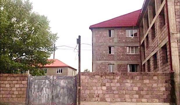 "მეუფე სპირიდონია წინააღმდეგი..." - რატომ ვერ შედის ომბუდსმენი ნინოწმინდის პანსიონატში და რას ამბობს საპატრიარქო?