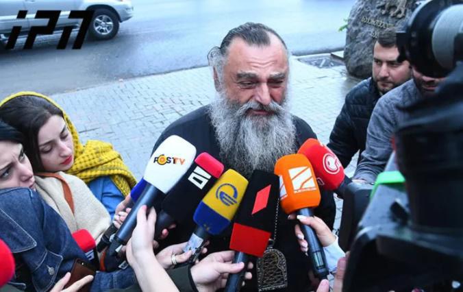 "გადავწყვიტეთ, ნინოწმინდის პანსიონში რამდენიმე დღე დარჩნენ სოცმუშაკები" - მეუფე ნიკოლოზი