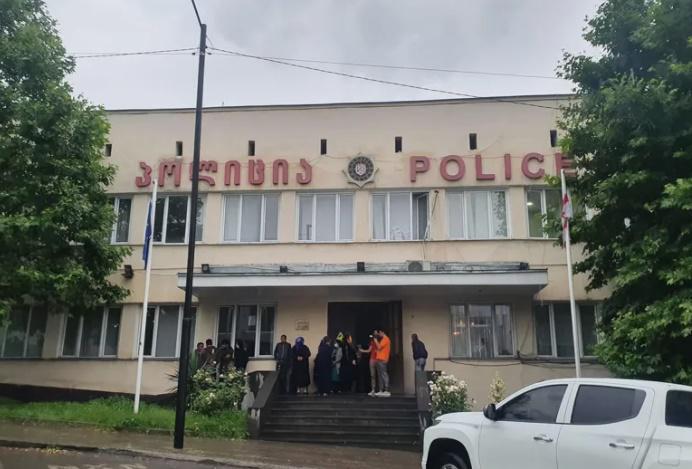 კახეთის პოლიციამ სოფელ ნახიდურიდან გატაცებული 15 წლის გოგო იპოვა