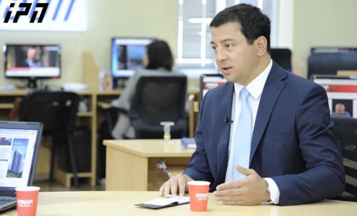 "ელფერებით არ უნდა ვილაპარაკოთ, გრეის 50 ელფერი, თუ 100 ელფერი - კინოში არ ვართ, ვართ პოლიტიკაში" - არჩილ თალაკვაძე