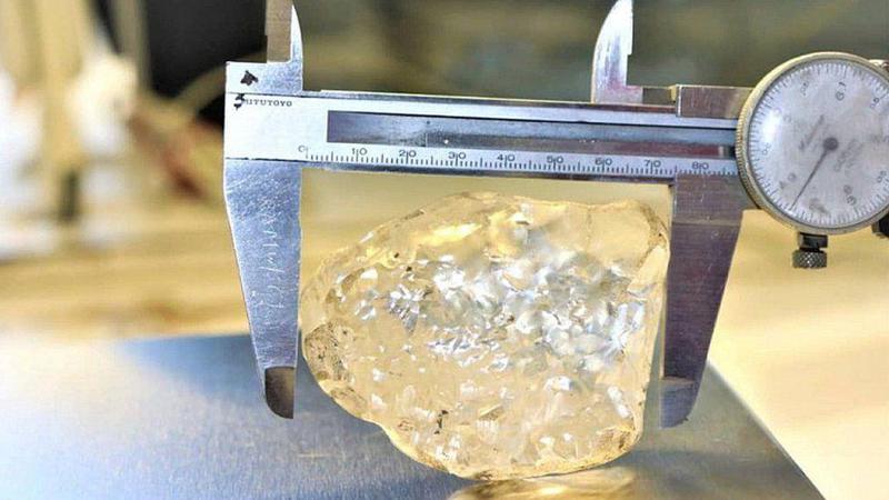 ბოტსვანაში აღმოაჩინეს ალმასი, რომელიც მსოფლიოში აღმოჩენილ ალმასებს შორის სიდიდით მესამეა