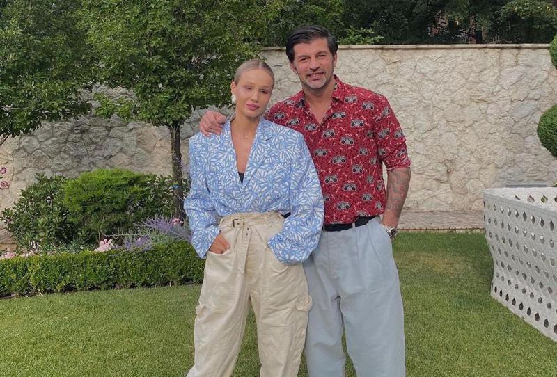 "ვიცი, რომ გოგოს მშობლები სხვანაირად ბედნიერები და განებივრებულები ხართ“ - როგორ პასუხობს ანუკი არეშიძე "გოგო შვილთან" დაკავშირებულ კითხვას