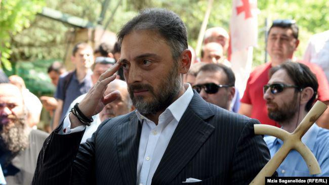 "ლევან ვასაძე დასავლეთ საქართველოში მხარდამჭერებთან შეხვედრებს ატარებდა, რა დროსაც თავი შეუძლოდ იგრძნო" - ერი-ს განცხადება