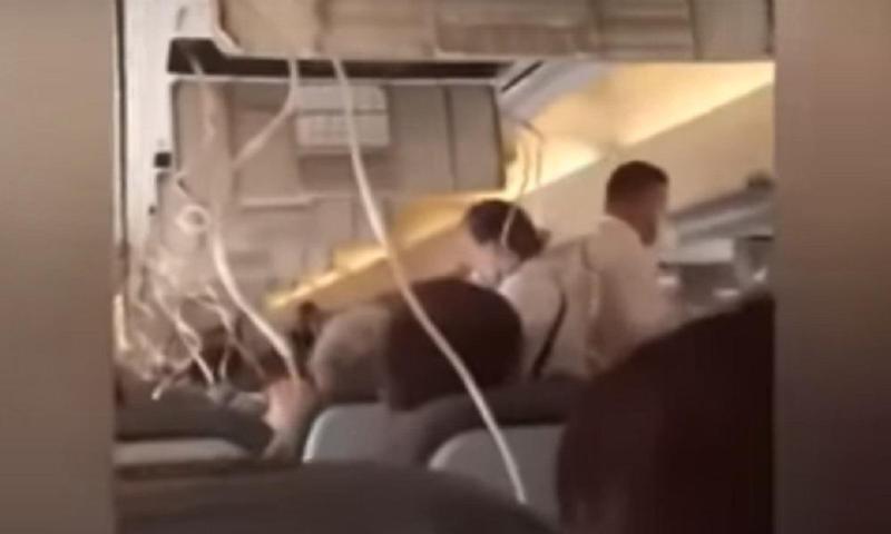 "წნევა დავარდა, დამწვრობის სუნი იყო" - რა მოხდა კიევი-ბათუმის ავიარეისზე? - სოციალურ ქსელში თვითმფრინავის სალონში გადაღებული კადრები ვრცელდება