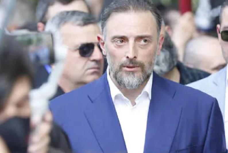 "სანამ მე აქ დაავადებას ვებრძვი, ჩემს სამშობლოში განსაცდელის ჟამია... გაღიზიანებულ ერს ყველაფერს უკეთებენ, რომ გამოიწვიონ" - ვასაძე