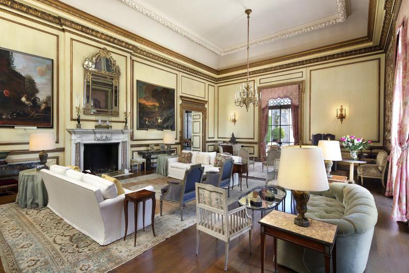 როგორ გამოიყურება ილონ მასკის 37,5 მლნ დოლარად შეფასებული სასახლე, რომელსაც მილიარდერი ყიდის - ფოტოები