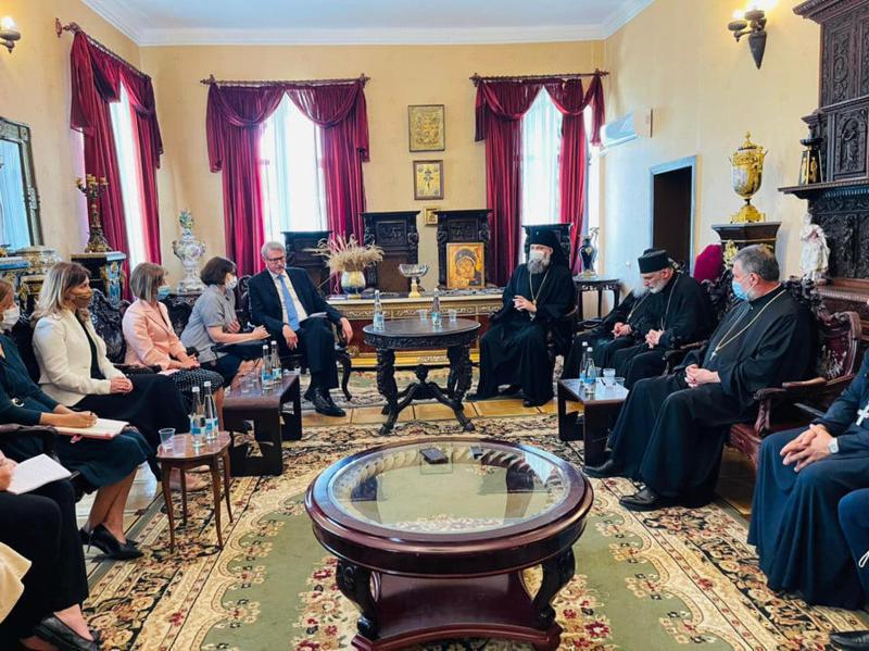 ეკატერინე ტიკარაძე, მეუფე შიო, კარლ ჰარცელი... - რა შეხვედრა მიმდინარეობს საპატრიარქოში