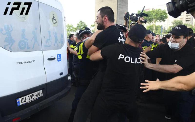 ტერიტორიაზე, სადაც "თბილისი პრაიდის" კვირეული უნდა გაიხსნას, ღონისძიების მოწინააღმდეგე 11 პირია დაკავებული