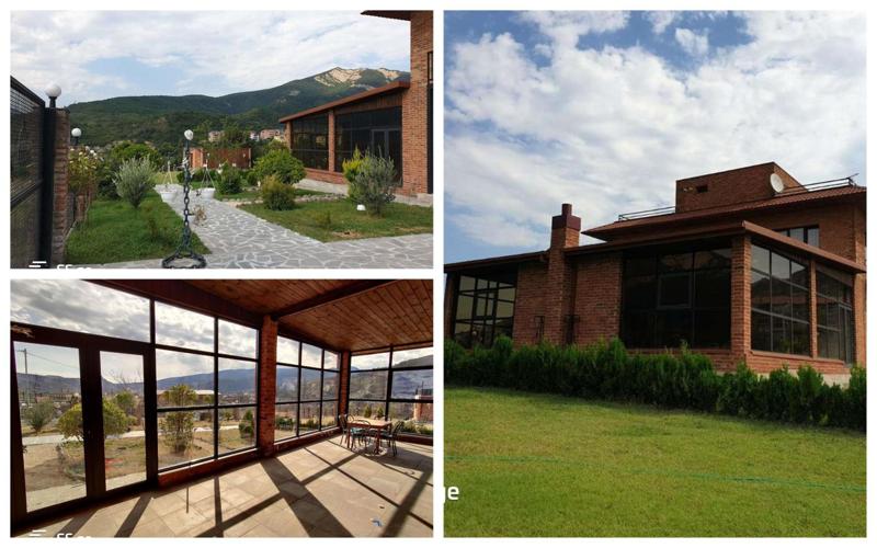 "ნაძვნარი, გადაკიდებული აივნები არაგვზე, ულამაზესი ხედები..." - როგორ გამოიყურება სახლი წიწამურში, რომელიც 6 მლნ ლარზე მეტი ღირს