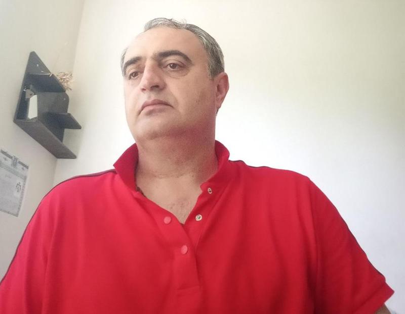 "წაგებული ომიდან დაბრუნებული კაცისთვის, ძნელი აღმოჩნდა სცენაზე ასვლა და თამაში" - როგორ წარიმართა 90-იანი წლების ბესტსელერის ავტორის ცხოვრება