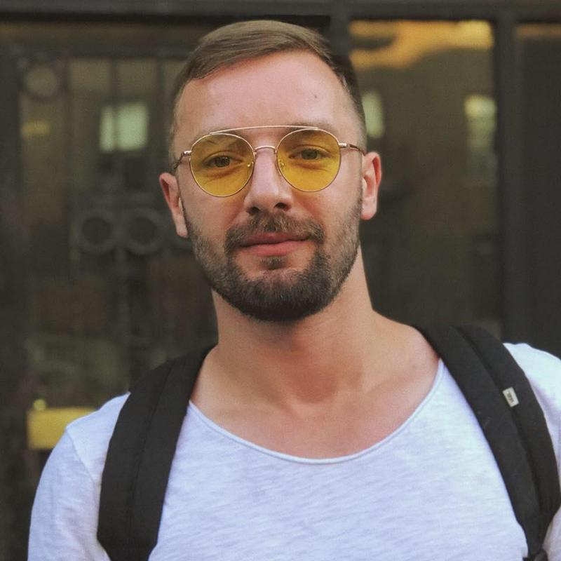 "ნუ ყვებით ემოციებს და ნუ გჯერათ ყველაფერი, რასაც წვერიანი კაცები გმოძღვრავენ. იფიქრეთ, გაიღვიძეეთ, დროა... ცოტა ხანში გვიანი იქნება" - მომღერალი იოანე არაბული