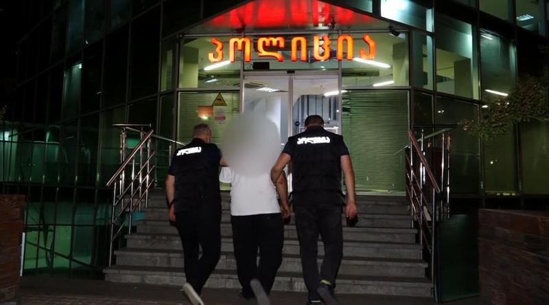 მედიის წარმომადგენლების მიმართ ძალადობის ფაქტზე კიდევ 3 პირი დააკავეს