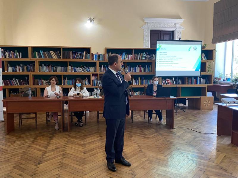 დავით ნარმანიამ აკაკი წერეთლის სახელობის უნივერსიტეტში საჯარო ლექცია წაიკითხა