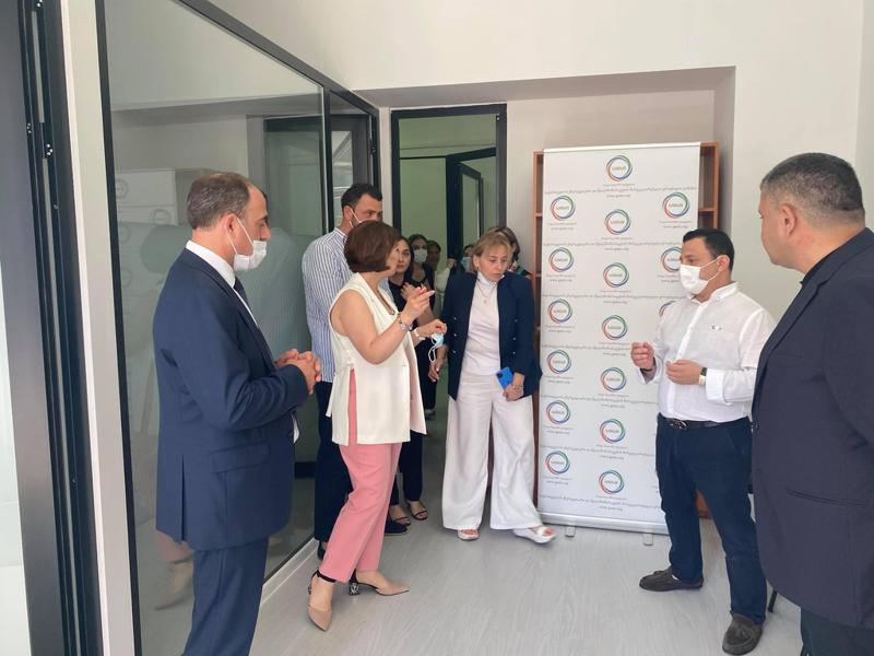 ქ. ქუთაისში სემეკთან არსებული ენერგოომბუდსმენის განახლებული ოფისი გაიხსნა