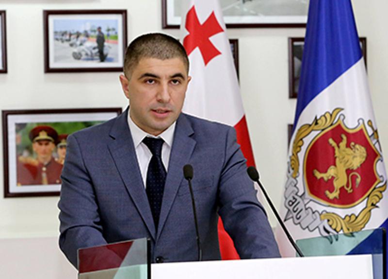 დაკავებულია "ყასაბიჩი", "ჩიჟიკა", "მღვდელოვიჩი"... -  შსს-მ "ქურდულ შეკრებაში" მონაწილეობის ბრალდებით 25 პირი დააკავა, 4-ს ბრალი წარედგინა, იძებნება 2 პირი