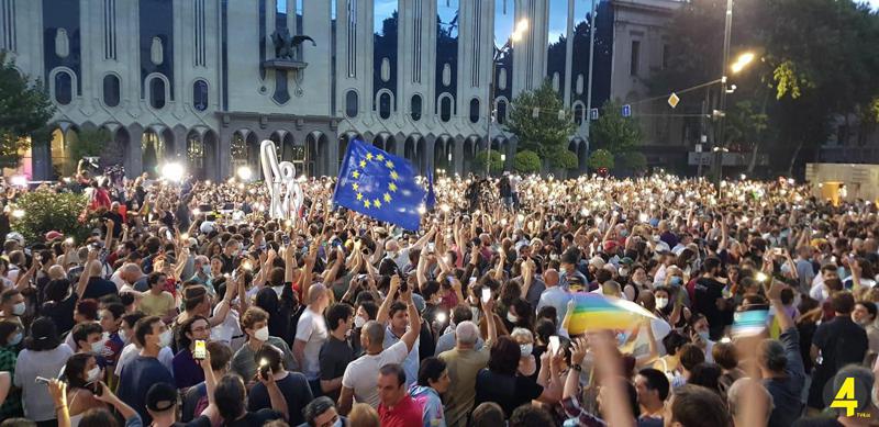 "ხანდახან მგონია, რომ ოპოზიციაში არის ხალხი, რომელიც ხელისუფლების თამაშს თამაშობს...“  - ოპოზიცია ისევ აქციებს აანონსებს, რას ფიქრობენ ექსპერტები?