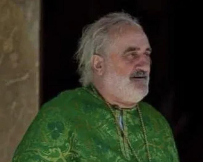 კორონავირუსით დეკანოზი იოსებ ზაქარიაძე გარდაიცვალა