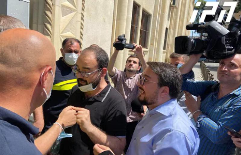 პარლამენტთან დაკავებული "ლელოს" წევრები, გრიგოლ გეგელია და თაზო დათუნაშვილი გაათავისუფლეს