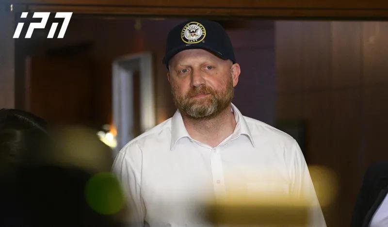 "დასავლეთი ეუბნება, რომ ასე ქვეყანას კიდევ უფრო ეტირება დედა - ივანიშვილი სატელიტებით პასუხობს, გამოექანეთ რაშმორიდანო... " - ზურა ჯაფარიძე ირაკლი კობახიძის განცხადებაზე