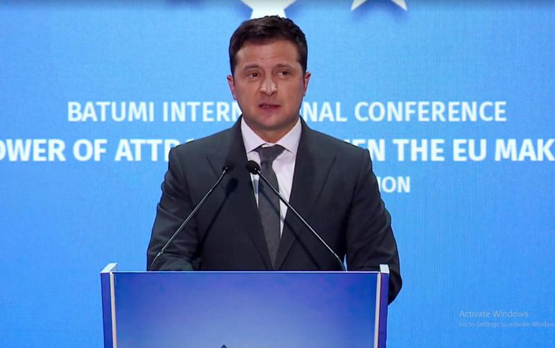 "ოკუპირებული ტერიტორიები ჩვენთანაც ტრაგიკულ სიტუაციაშია, სამივე ქვეყანა განსაკუთრებულ ფასს ვიხდით ჩვენი მიღწევებისთვის..." -  ზელენსკის მიმართვა