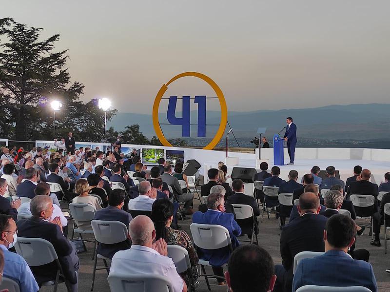 "ყველა, ვინც 5 ივლისს გირტყამდათ, ძალადობდა, აზიანებდა ქვეყნის განვითარებასა და ხვალინდელ დღეს - ეს დასჯადი ქმედებაა და სამარცხვინოა" - კალაძე მედიის წარმომადგენლებს