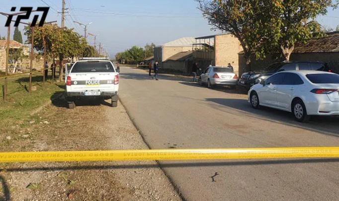 მამაკაცმა ყოფილი მეუღლე და სიმამრი მოკლა, ცოლის ძმა და სიდედრი კი მძიმედ დაჭრა - მარნეულში მომხდარი მკვლელობის დეტალები