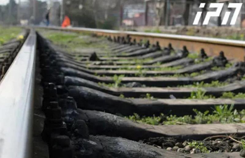 "13 წლის, უკარგესი ბიჭი დაგვეღუპა... ლამის ეზოებში ჩაგვიაროს მატარებელმა, ხალხი იძულებულია ლიანდაგებზე იმოძრაოს" - ბათუმის ტრაგედიის დეტალები