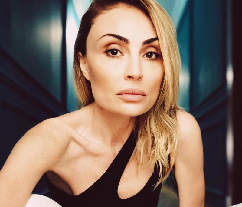 "მსოფლიოში ცნობილმა მოდის სახლმა სვანეთში გადაღებები გააუქმა, მიზეზი ქვეყანაში არსებული ჰომოფობიური განწყობებია" - რას წერს სოფო ჭყონია?