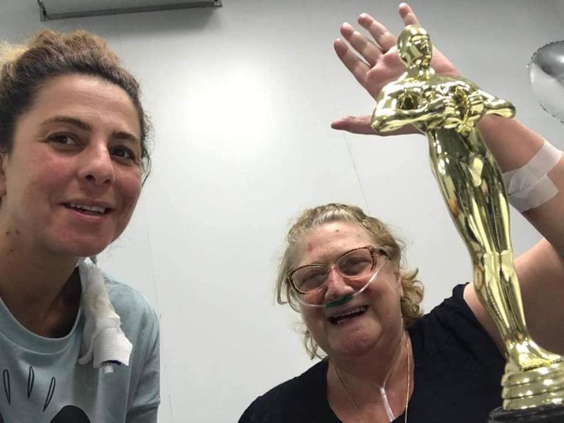 "გაუმარჯოს სიცოცხლეს! თამუნა ღმერთმა მაჩუქა, ნახევრად მკვდარი ვიყავი, გვერდით მომიწვინა და მიბრძანა..." - რას წერს ინეზა კოპალეიშვილი, რომელმაც კორონავირუსი 33-დღიანი ბრძოლის შემდეგ დაამარცხა