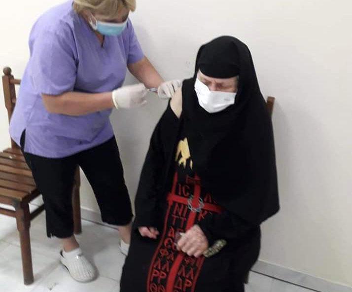 91 წლის სქემმონაზონი ელენე Pfizer-ით აიცრა - "დიდება უფალს და მადლობა მედიკოსებს ყველაფრისთვის!"