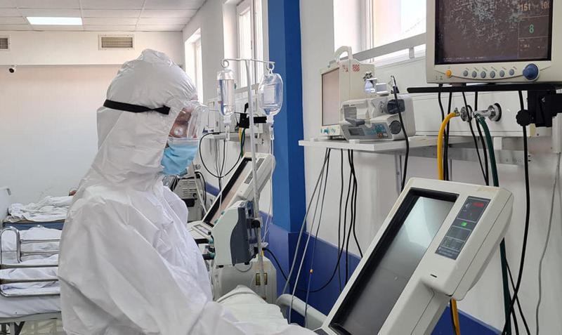 ბათუმში, კლინიკის მესამე სართულიდან კოვიდპაციენტი გადახტა - რას ამბობენ სამედიცინო დაწესებულებაში