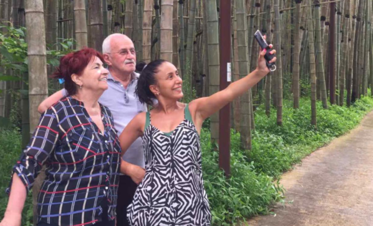 "ასეთი მაგარი მამიკო დაკარგეს ჩემმა გოგოებმა" - ქეთი და თამუნა გომართელების მამა კორონავირუსით გარდაიცვალა