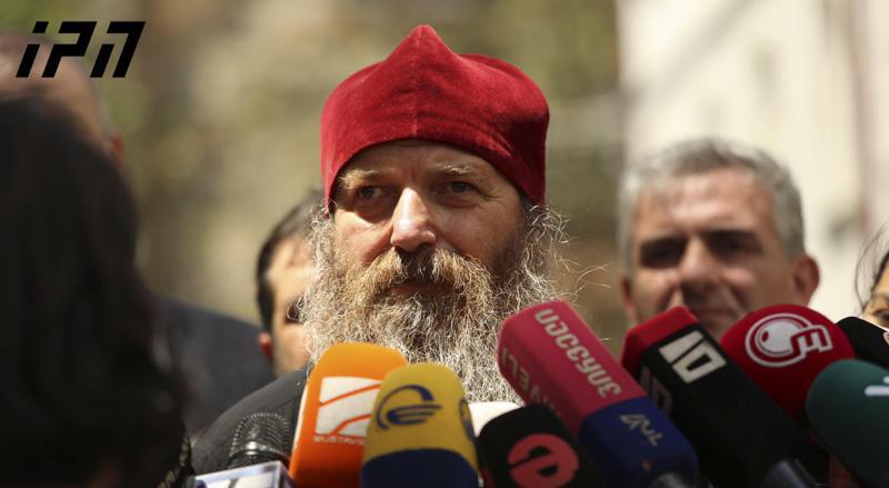 "ჩვენი საქციელით ღმერთი დაგვიფარავს, სიკვდილიანობის ის პროცენტი არ იქნება, რაც უნდა იყოს - ახლა ომში ვართ და ნუ გავიკვირვებთ, რა, სამწუხაროდ, ვკვდებით" - მეუფე იაკობი