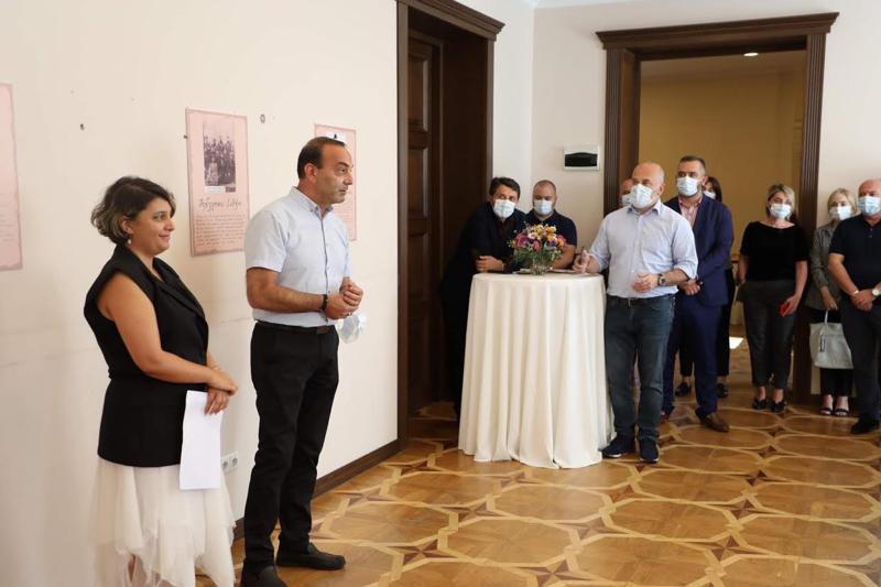 ჭიათურის მრავალფუნქციურ ცენტრში სწავლა დაიწყო