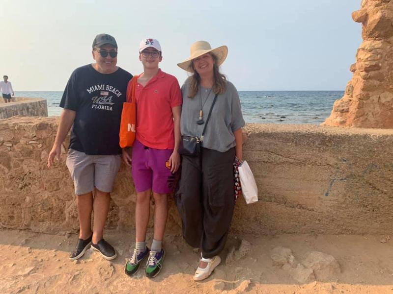 "ისევ ერთად გხედავთ...“ - მიხეილ სააკაშვილის "ბერძნული არდადეგები" სანდრასთან და ნიკოლოზთან ერთად - რა ფოტოებს აქვეყნებს ყოფილი პირველი ლედი