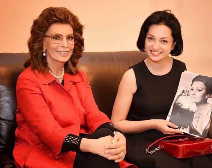 "ჯანმრთელობა და დიდხანს სიცოცხლე ამ უსაყვარლეს და განუმეორებელ ქალბატონს" - როგორ ულოცავს ნინო სურგულაძე დაბადების დღეს სოფი ლორენს