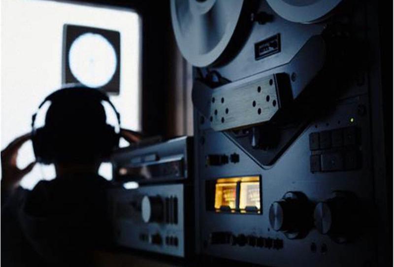 "იმედია, არ ფიქრობთ, რომ "ვოთსაპით" თქვენს საუბრებს ვერ უსმენენ" - ვინ და რა ღირებულების  აპარატურით გვისმენს და რას ამბობს უშიშროების ექსპერტი?