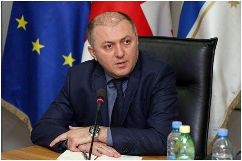 "მე რა შუაში ვარ?! მე ჩემს თავს ვერ დავიბარებ გამოკითხვაზე" - სუს-ის უფროსი ფარულ ჩანაწერებზე