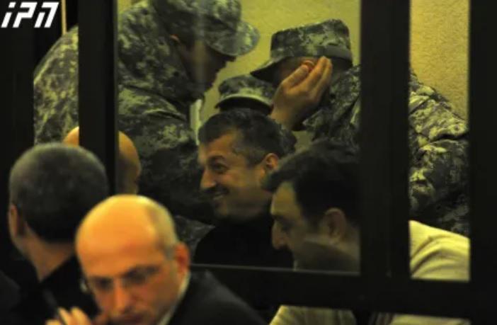 ე.წ. კორტების საქმეზე მსჯავრდებულებმა ირაკლი ფირცხალავამ და გიორგი ცააძემ მიხეილ სააკაშვილისთვის სოლიდარობის ნიშნად შიმშილობა დაიწყეს