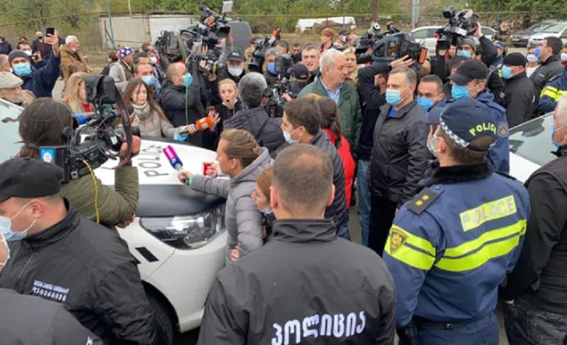 რუსთავის ციხესთან აქტივისტებსა და სამართალდამცველებს შორის დაპირისპირებისას ზვიად კუპრავა დააკავეს